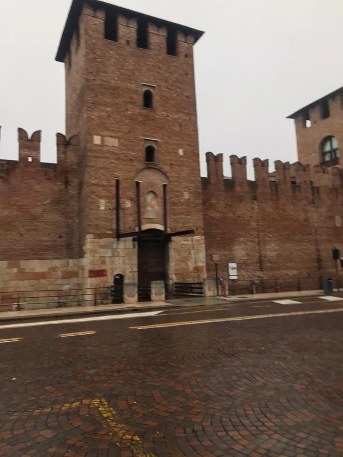 شقة Castelvecchio Loft فيرونا المظهر الخارجي الصورة